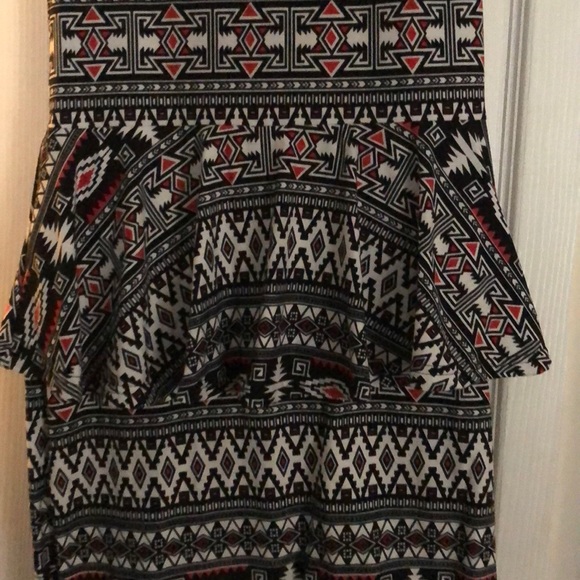 Beautiful soft aztec pattern worn only once - Picture 3 of 3